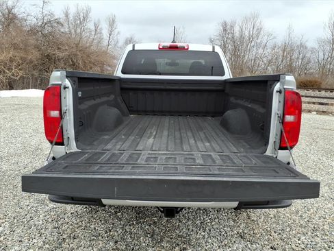 Used 2017 Chevrolet Colorado LT image 32