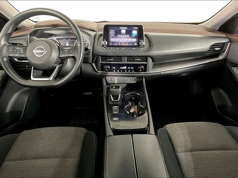 Used 2023 Nissan Rogue SV image 21