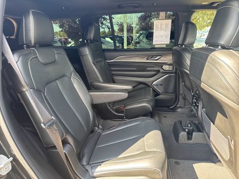 Used 2023 Jeep Grand Cherokee L Overland AWD/4WD image 36