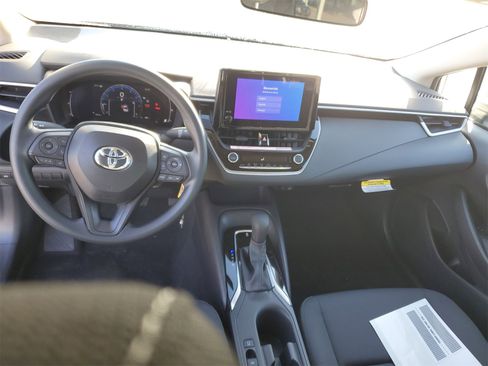 New 2026 Toyota Corolla LE image 10