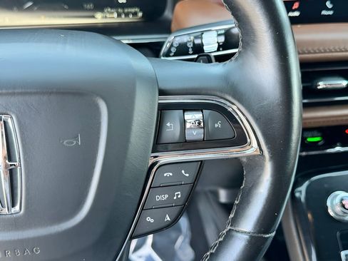 Used 2022 Lincoln Nautilus Reserve w/ Equipment Group 201A image 17