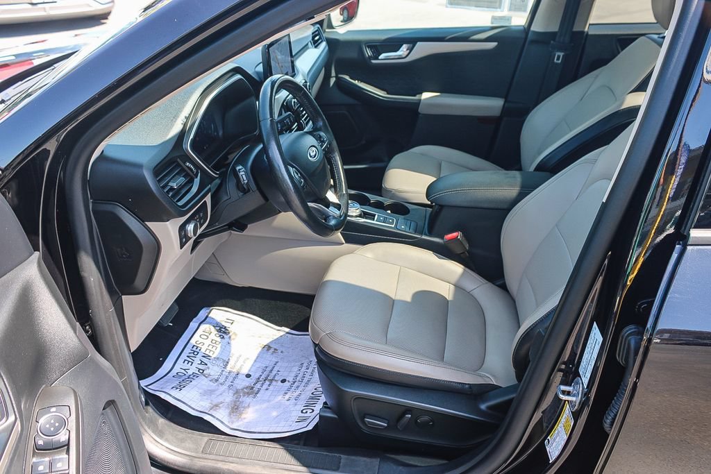 Used 2020 Ford Escape SE Sport FWD image 21