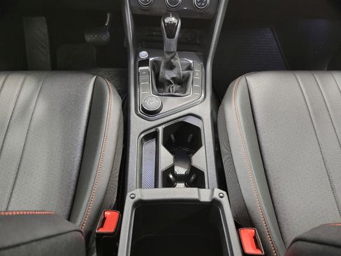 Used 2024 Volkswagen Tiguan Wolfsburg Edition image 17