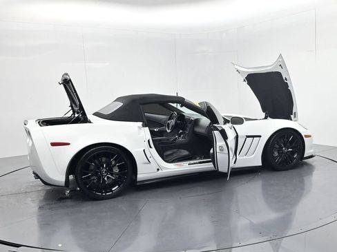 Used 2012 Chevrolet Corvette Grand Sport RWD image 46