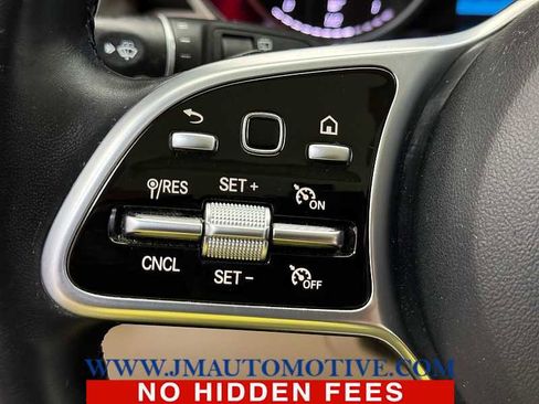 Used 2021 Mercedes-Benz GLC 300 4MATIC image 43