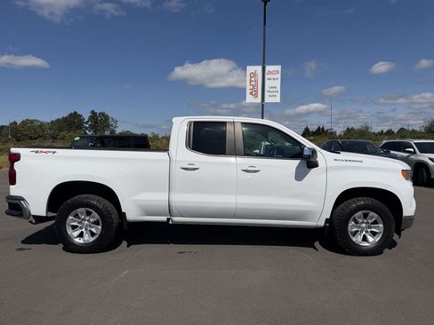 Used 2022 Chevrolet Silverado 1500 LT w/ Work Truck Package AWD/4WD image 9