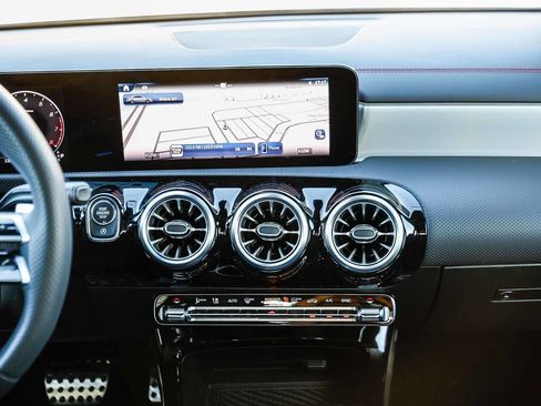 New 2024 Mercedes-Benz CLA 250 4MATIC image 11