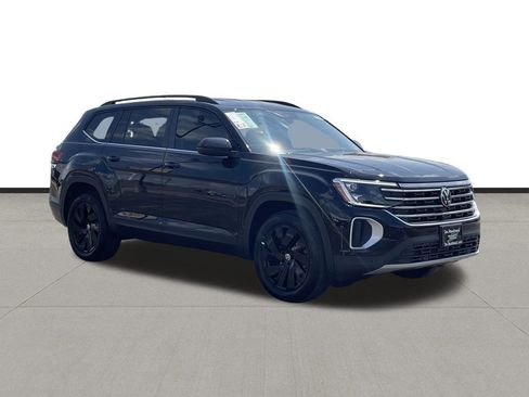 New 2026 Volkswagen Atlas SE image 3