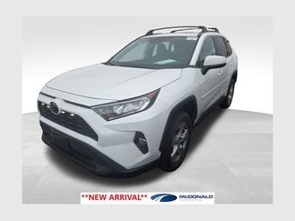 Used 2021 Toyota RAV4 XLE w/ Convenience Package AWD/4WD video 1