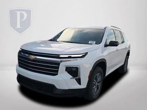 New 2026 Chevrolet Traverse LT w/ Driver Confidence Package FWD image 14