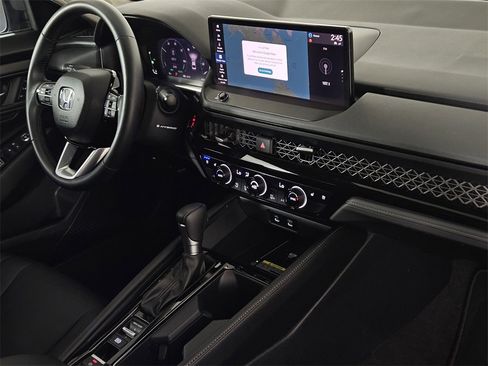 Used 2024 Honda Accord Touring image 32