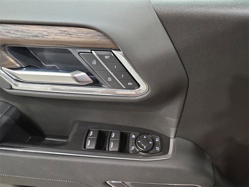 New 2026 GMC Sierra 1500 SLT w/ SLT Premium Plus Package image 28