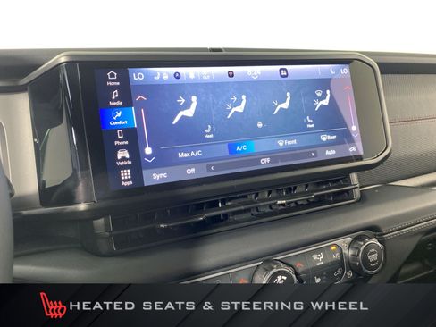 Used 2025 Jeep Wrangler Unlimited Rubicon w/ Convenience Group AWD/4WD image 5