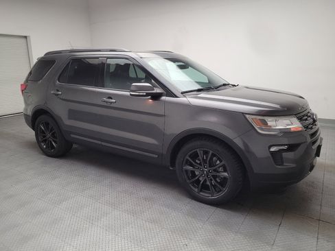 Used 2019 Ford Explorer XLT w/ Equipment Group 202A FWD image 11