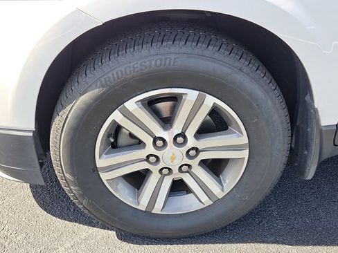 Used 2016 Chevrolet Traverse LT FWD image 8