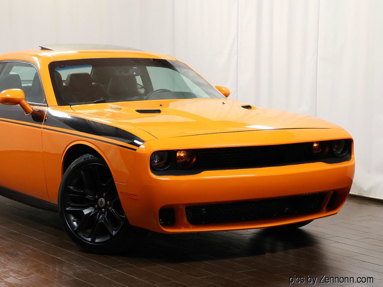 Used 2014 Dodge Challenger R/T Plus RWD image 2
