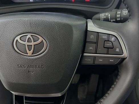 New 2026 Toyota Grand Highlander FWD image 16