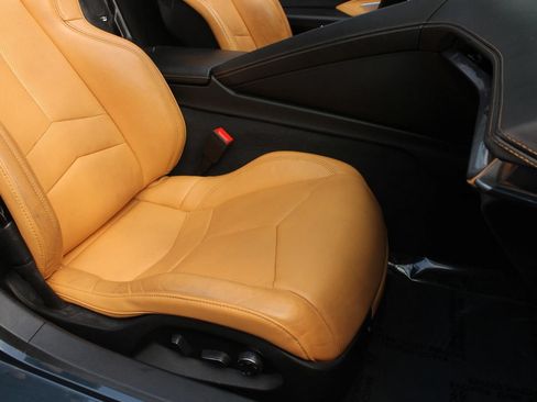 Used 2020 Chevrolet Corvette Stingray Premium Cpe w/ 3LT Preferred Equipment Group RWD image 27