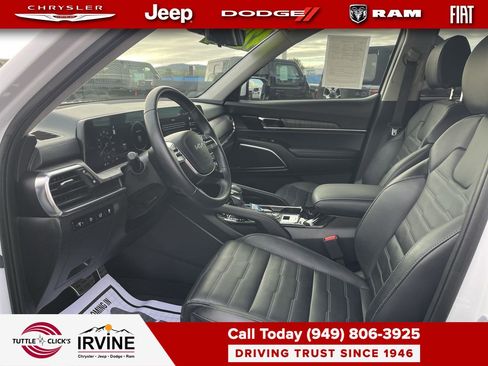 Used 2024 Kia Telluride SX Prestige image 17