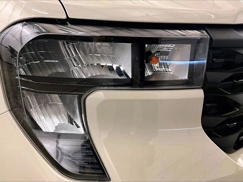 Certified 2025 Ford Maverick XL image 27