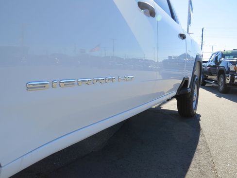 New 2025 GMC Sierra 2500 Pro w/ Convenience Package image 16