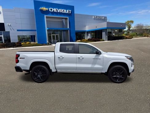 Used 2025 Chevrolet Colorado Z71 w/ Z71 Convenience Package 2 AWD/4WD image 28
