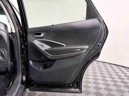 Used 2017 Hyundai Santa Fe Limited AWD/4WD image 43