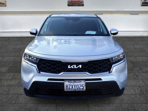 Used 2022 Kia Sorento LX AWD/4WD image 2