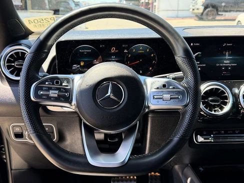 Used 2023 Mercedes-Benz GLB 250 image 24