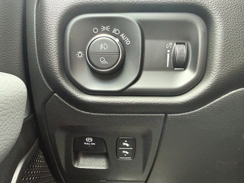 Certified 2023 RAM 1500 Big Horn AWD/4WD image 24