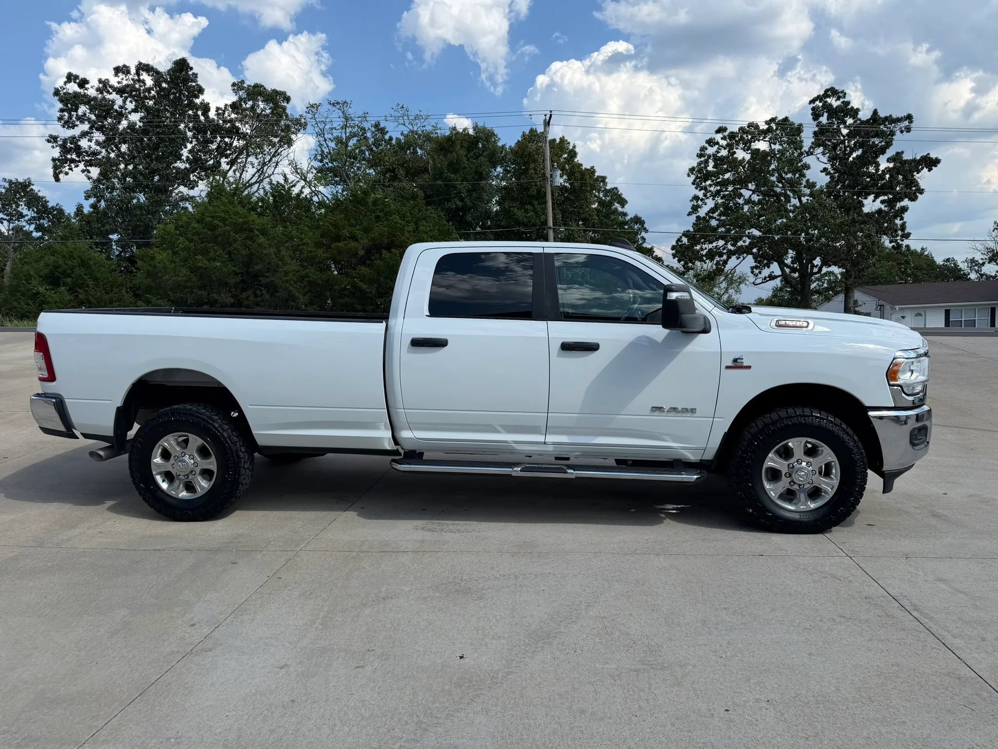Used 2024 RAM 2500 Big Horn AWD/4WD image 2