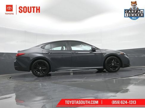 Used 2025 Toyota Camry SE FWD image 38