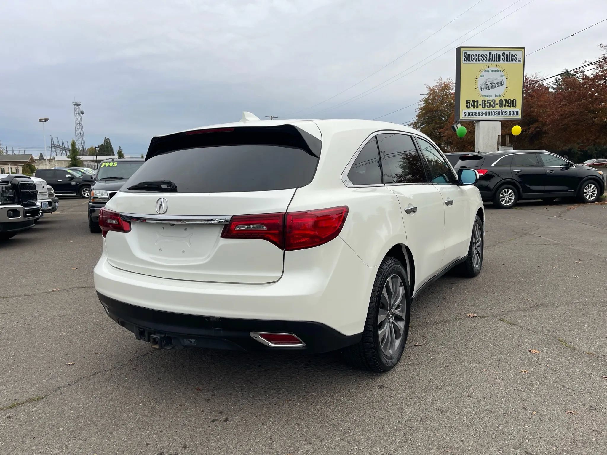 Used 2014 Acura MDX w/ Technology Package AWD/4WD image 3