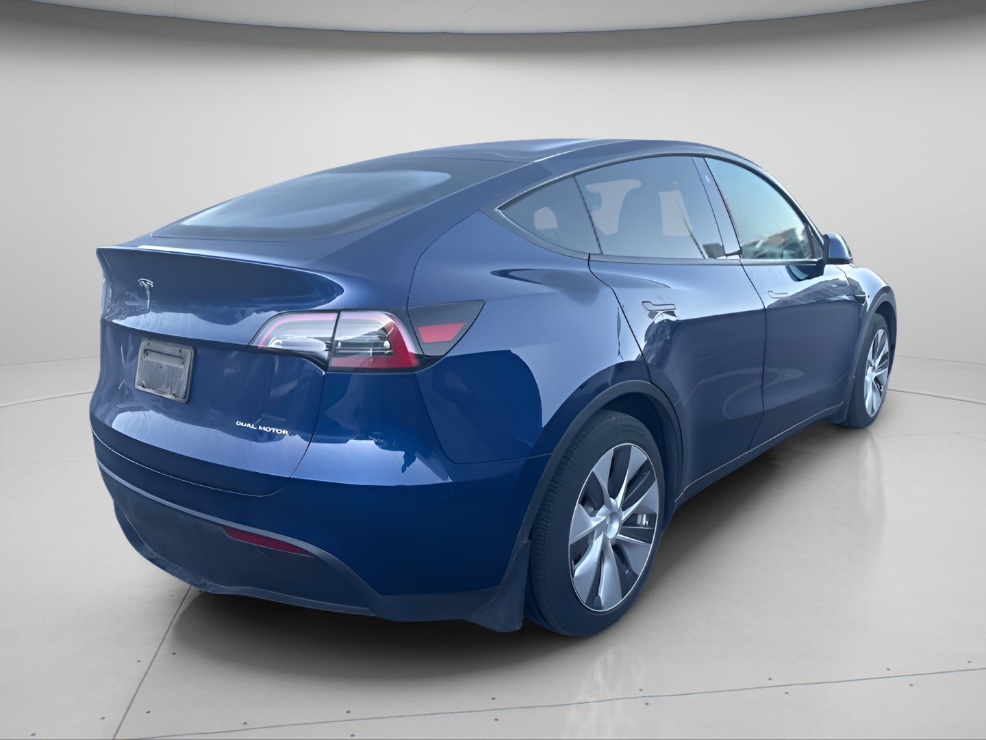 Used 2023 Tesla Model Y Long Range AWD/4WD image 11
