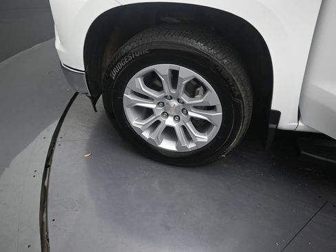 Used 2025 Chevrolet Silverado 1500 LTZ RWD image 15