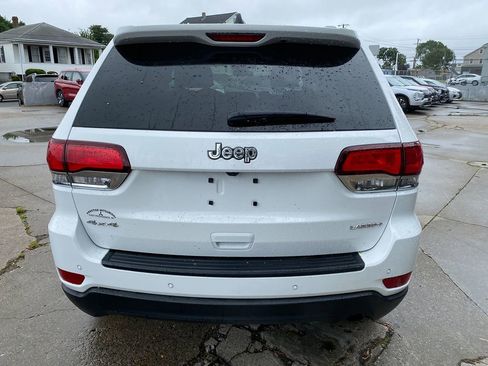 Used 2021 Jeep Grand Cherokee Laredo image 6