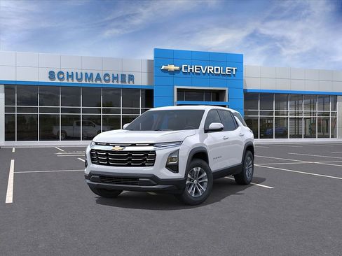 New 2026 Chevrolet Equinox LT w/ Convenience Package II FWD image 8