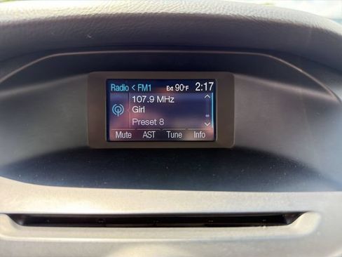 Used 2013 Ford Focus SE FWD image 22