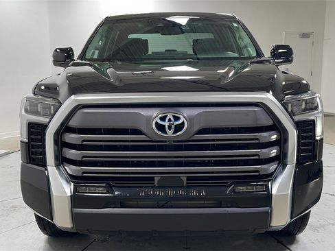 Used 2024 Toyota Tundra Limited image 2