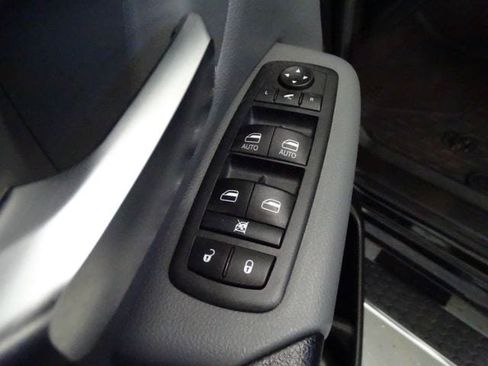 Used 2020 RAM 1500 Big Horn AWD/4WD image 10