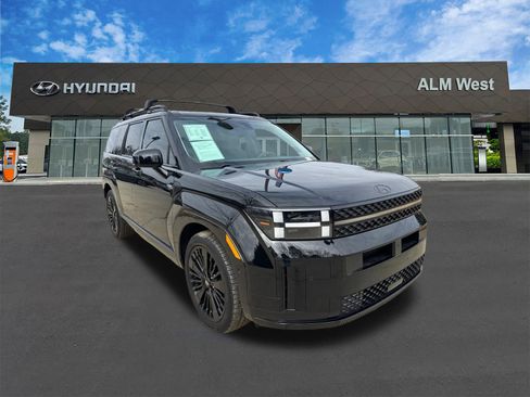 Used 2025 Hyundai Santa Fe Calligraphy image 3