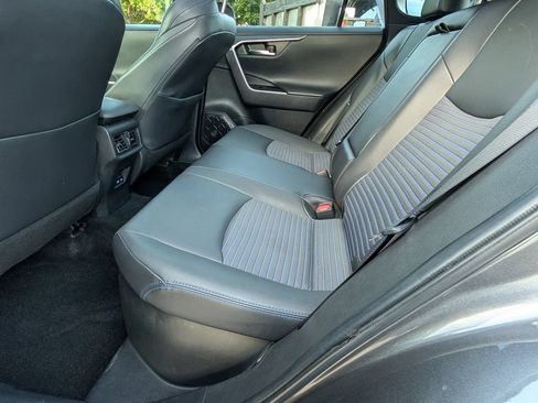 Used 2022 Toyota RAV4 XSE AWD/4WD image 20