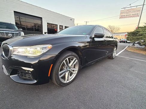 Used 2017 BMW 750i 750i Sedan 4D image 11