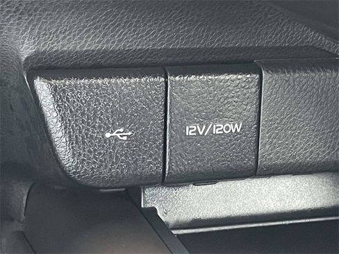 Used 2021 Toyota Camry LE image 30