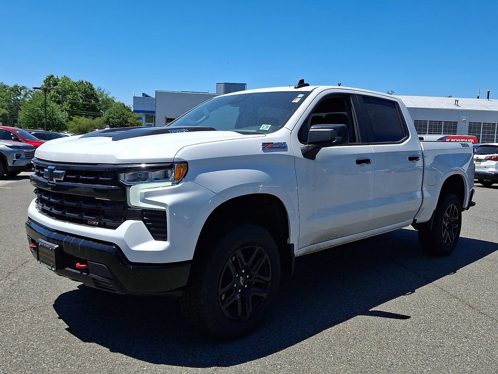 Used 2026 Chevrolet Silverado 1500 LT Trail Boss w/ Protection Package AWD/4WD image 3