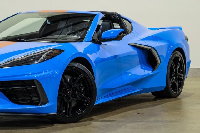 Used 2023 Chevrolet Corvette Stingray Preferred Cpe w/ Z51 Performance Package RWD image 16