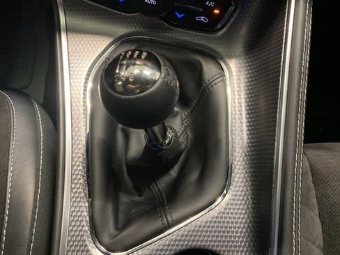 Used 2015 Dodge Challenger SRT Hellcat image 21