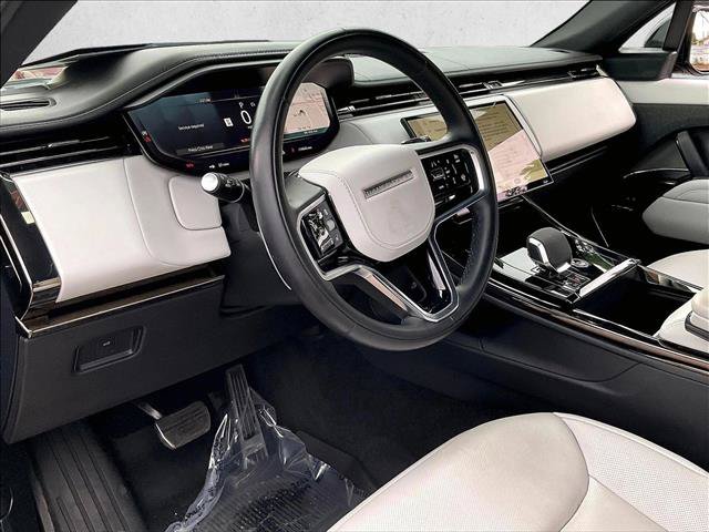 Used 2024 Land Rover Range Rover Sport SE AWD/4WD image 14