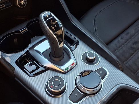 New 2025 Alfa Romeo Giulia w/ Veloce Package Rwd image 15