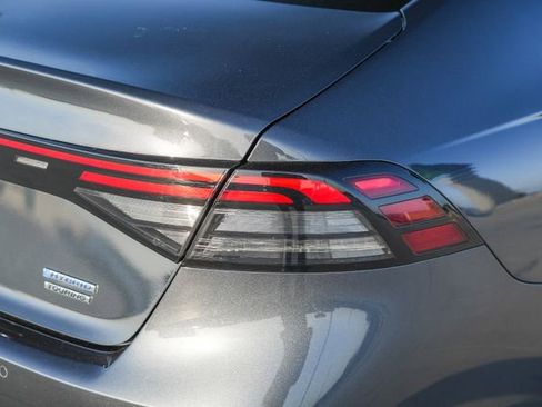 Used 2025 Honda Accord Touring image 11